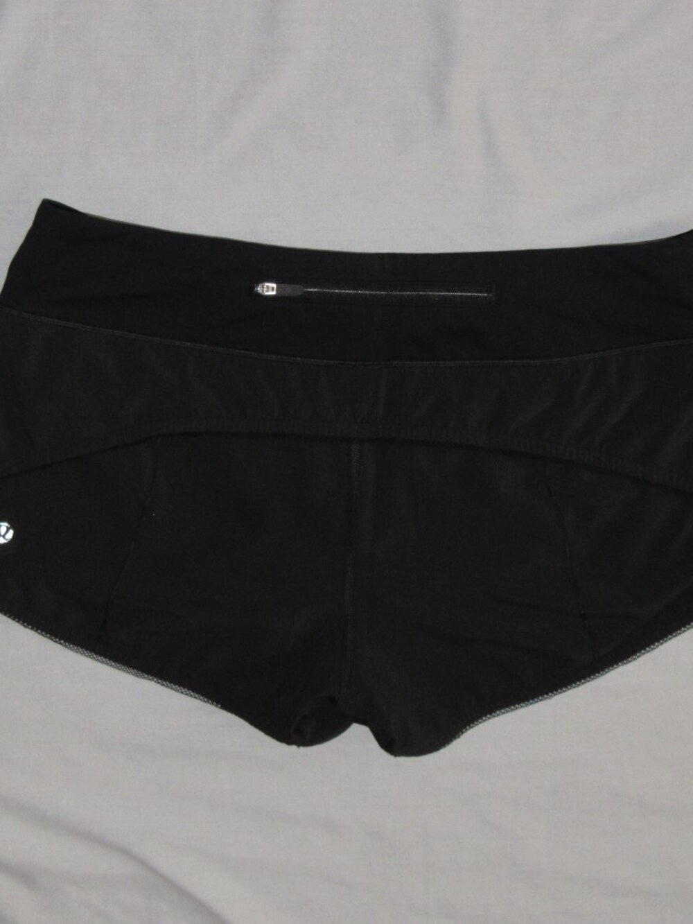 Lululemon Speed Up Awaken 2.5" Running Short Mesh Trimmed Size 8 Black W7AK5S